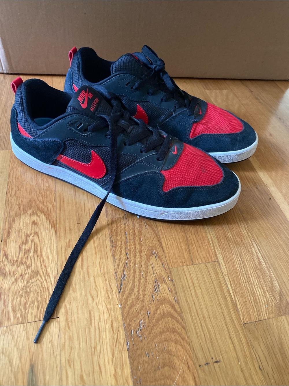 Nike Men’s Casual Sneakers - Black and Red